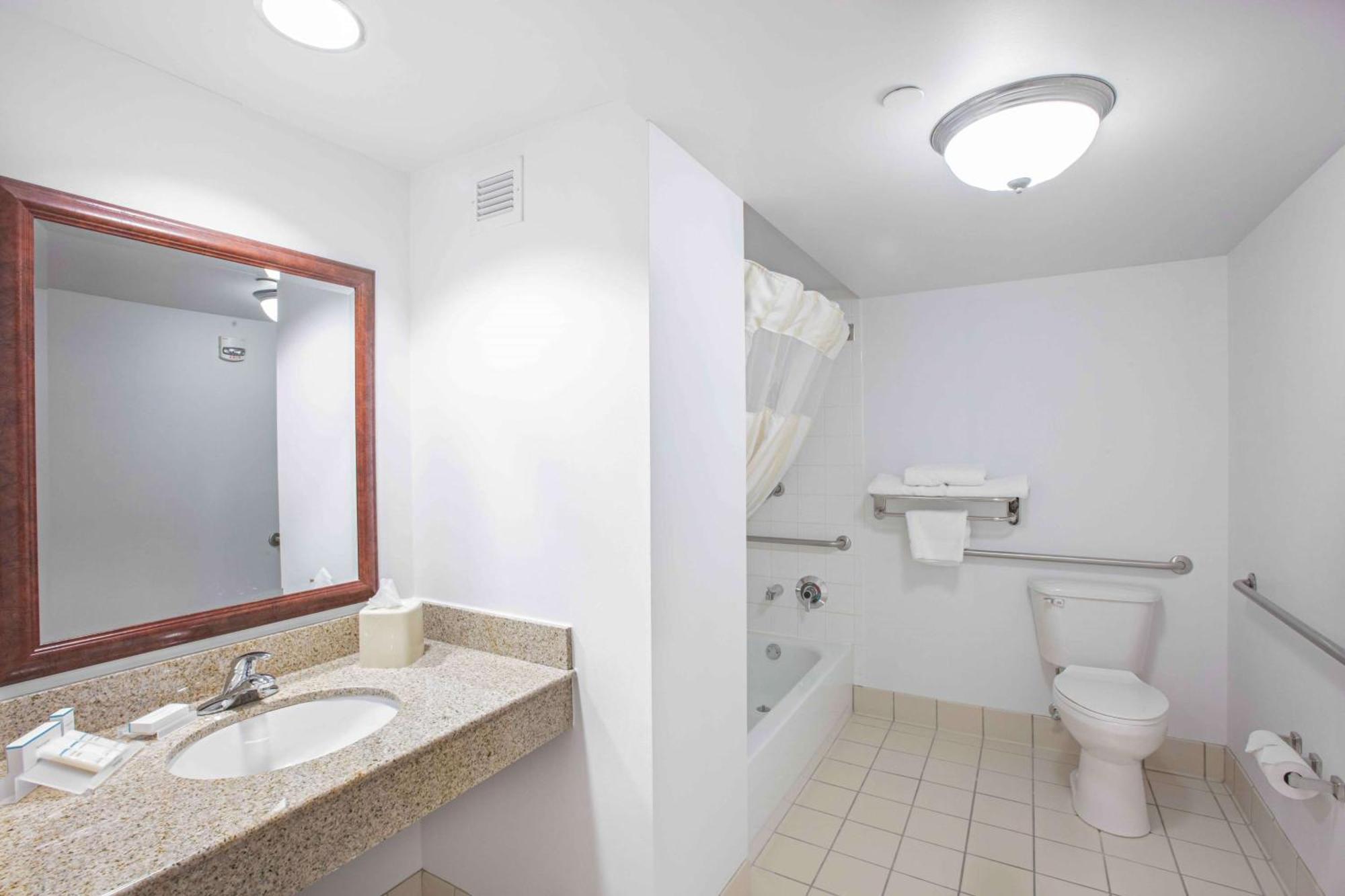 Hilton Garden Inn Des Moines/Urbandale Экстерьер фото
